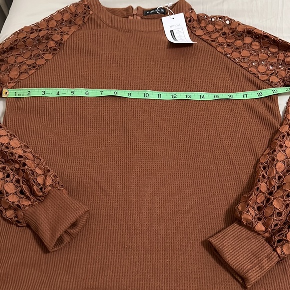 MIHOLL Top ( NWT) - Picture 9 of 9